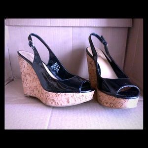 Size 10 Kenneth Cole wedges